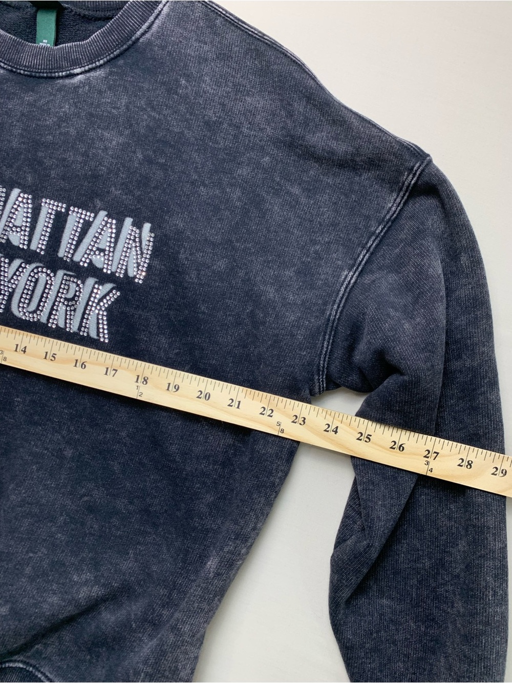 Womens XS Black Y2K Sweatshirt Manhattan NYC Bling Studded Hip Hop Glam - Picture 5 of 8